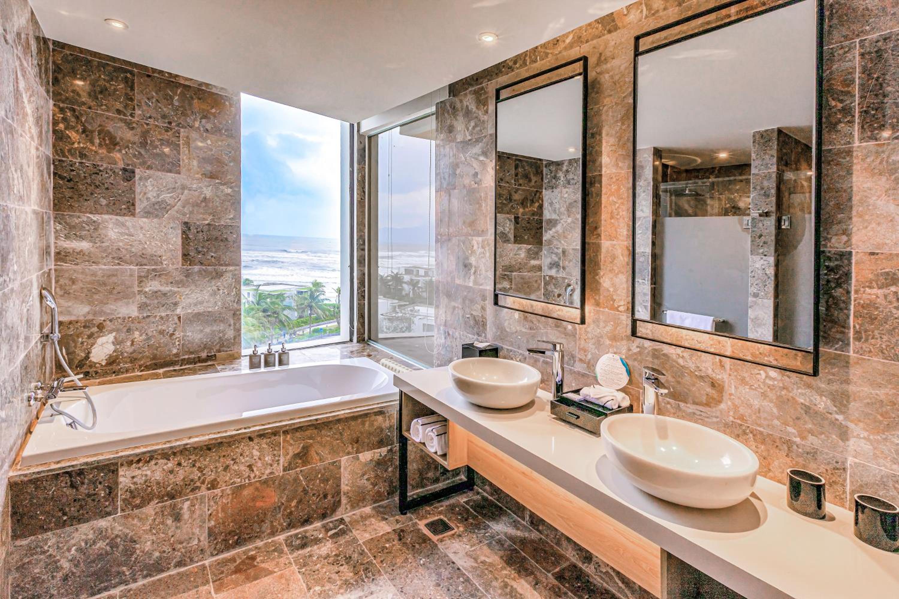 Meliá Danang Beach Resort