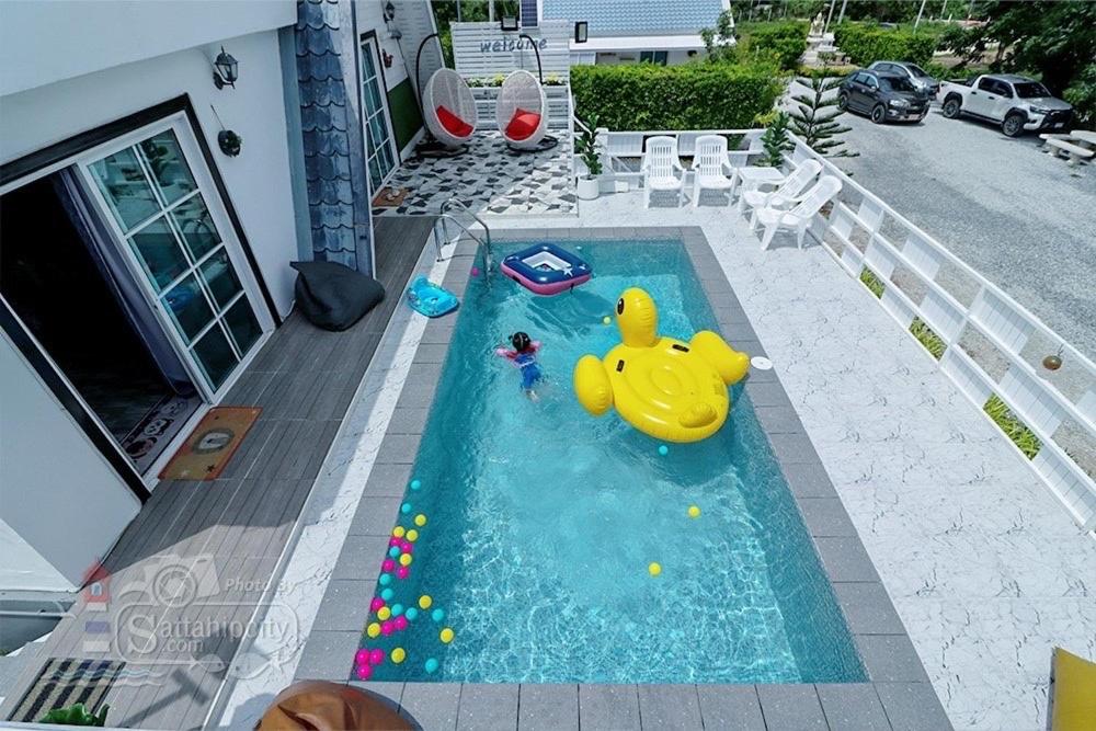 The I-style pool villa view 5