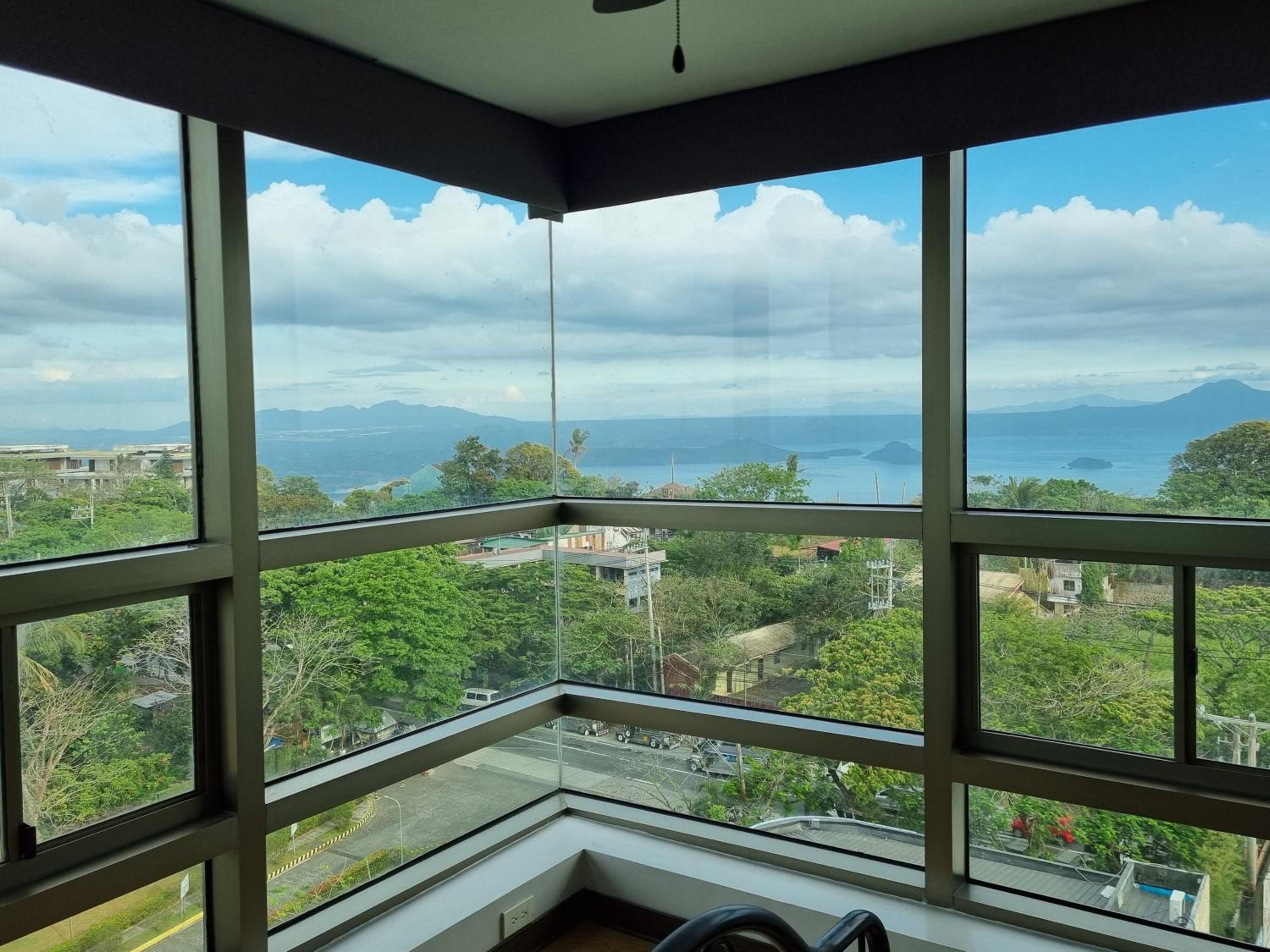One Tagaytay Place Private Residences