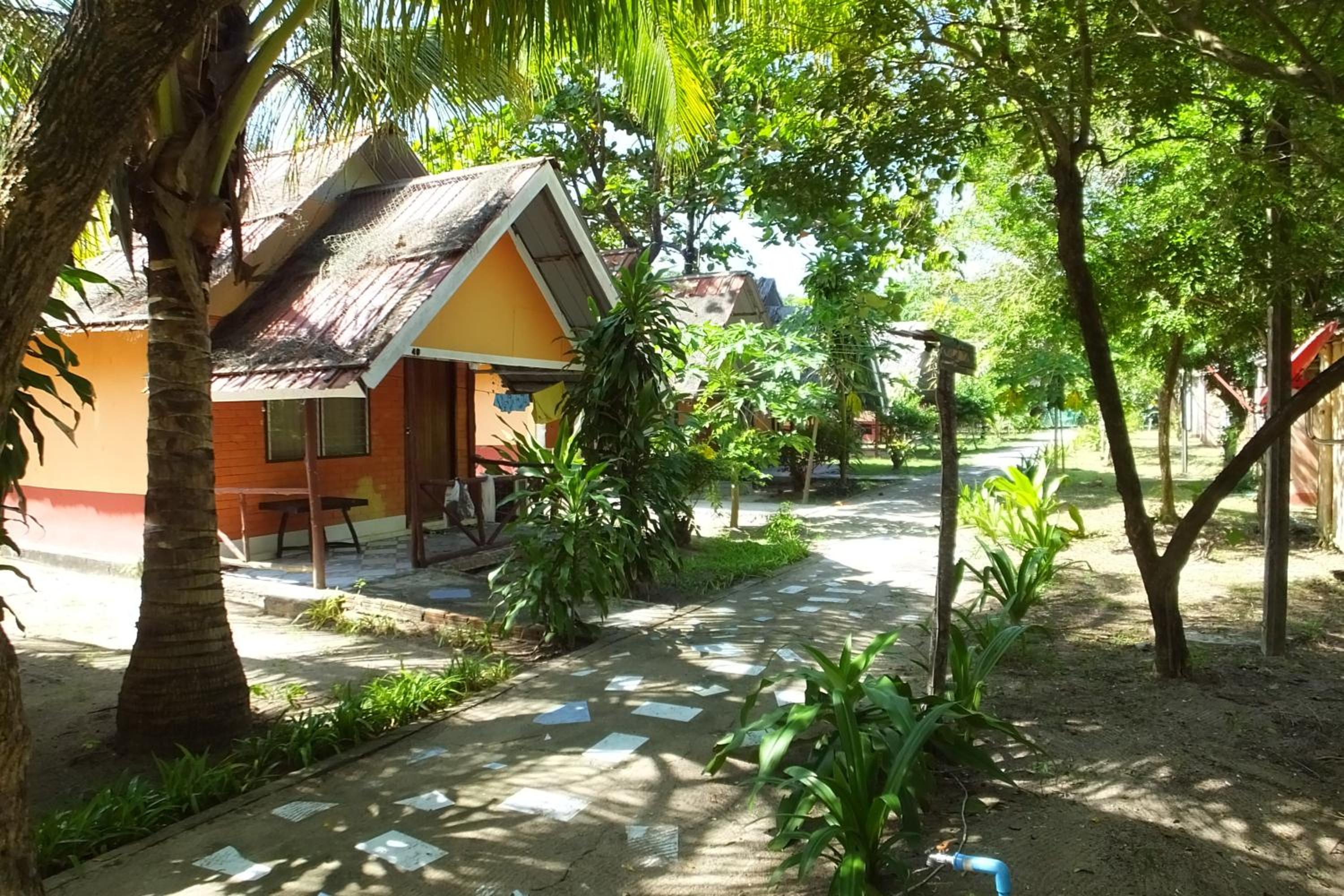 Kradan Beach Resort