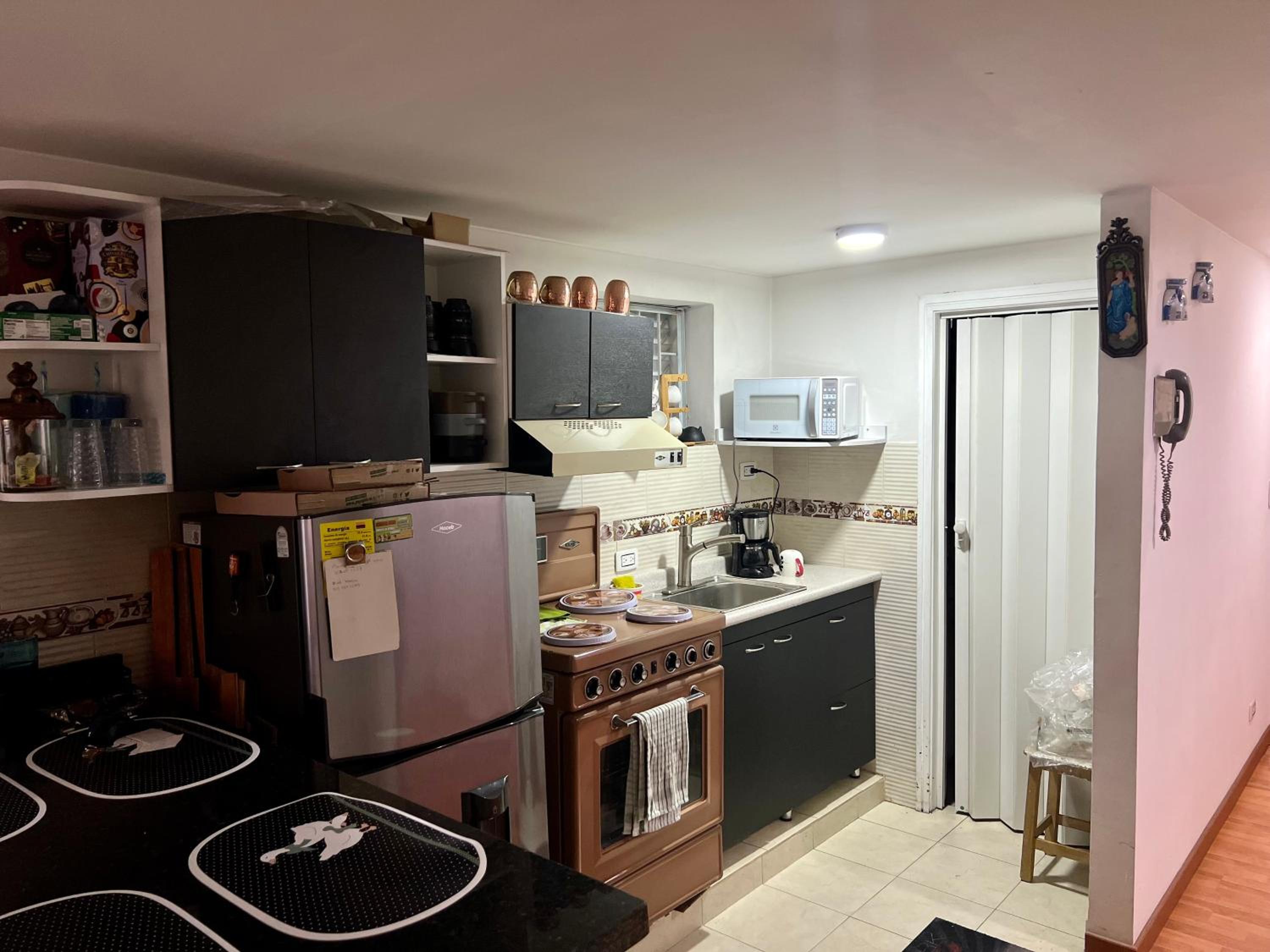 Virrey Luxury Condo 2BR & Jacuzzi