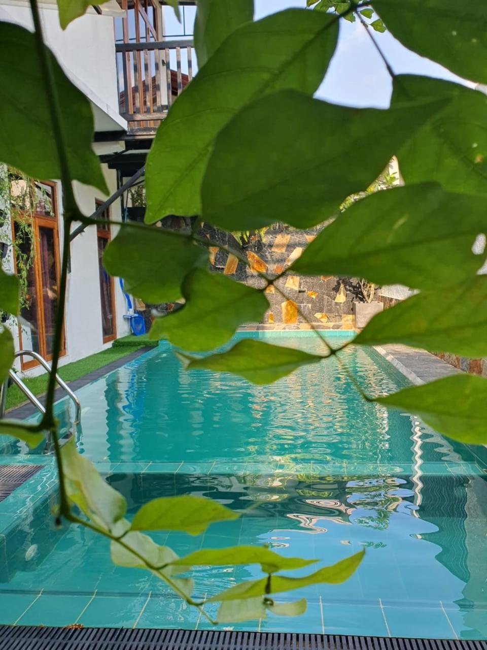 blooming hotel