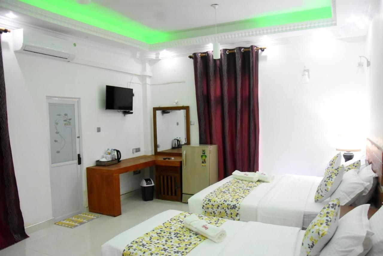 blooming hotel