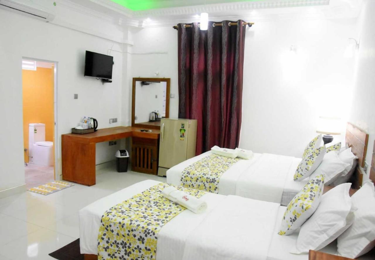 blooming hotel
