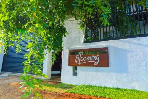 blooming hotel