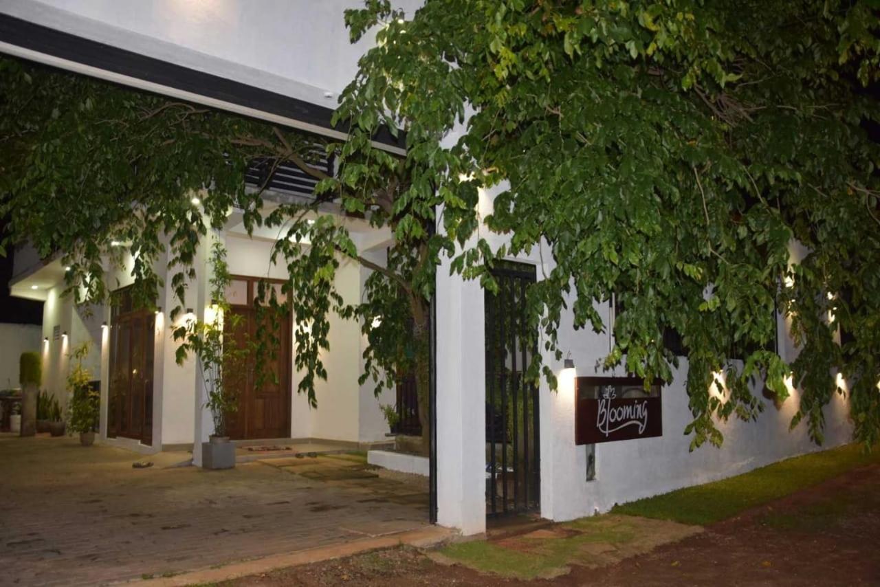 blooming hotel