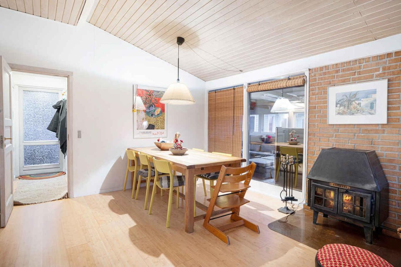 Lovely Cottage In Dronningmølle
