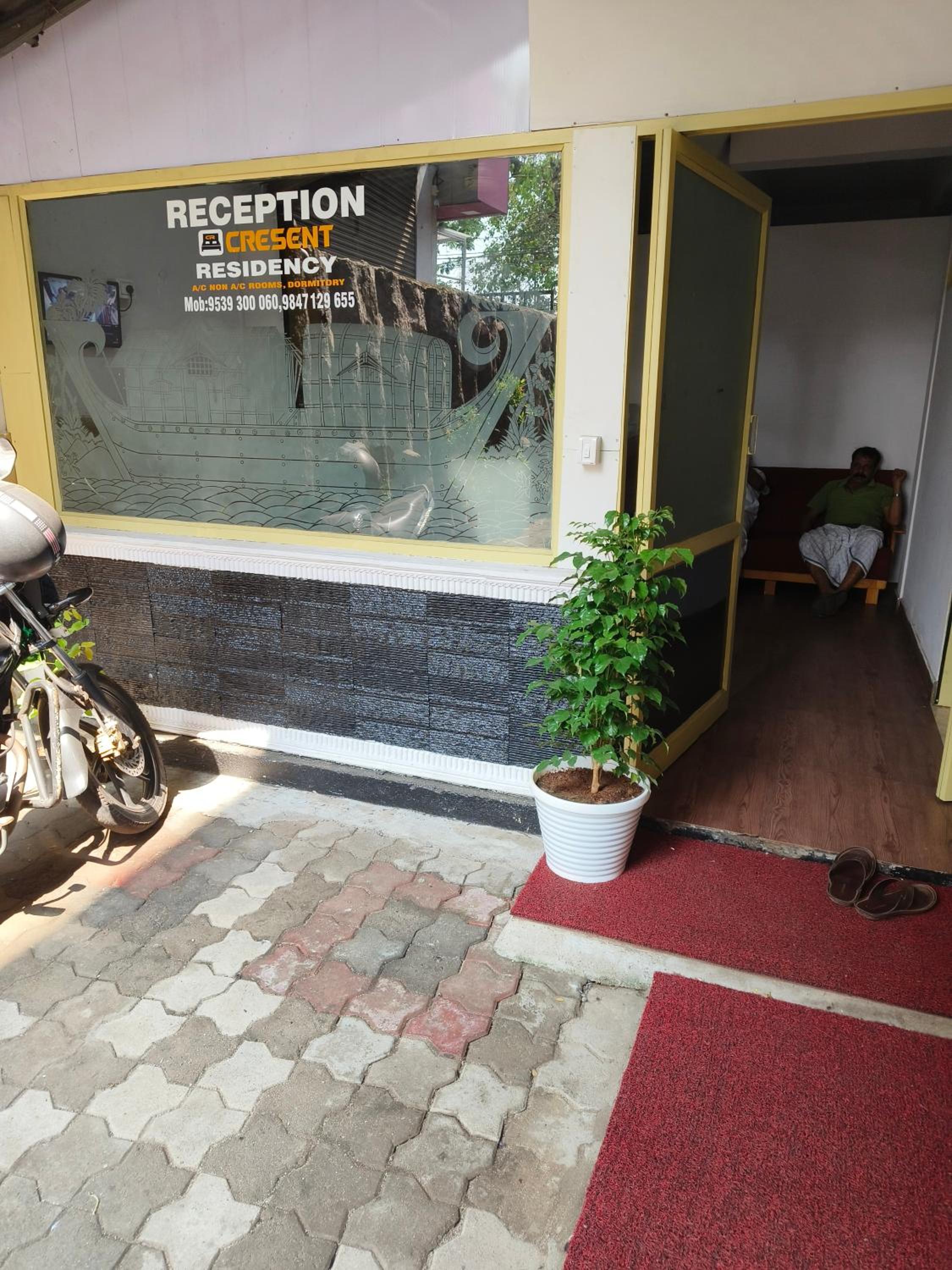 Crecent recidency