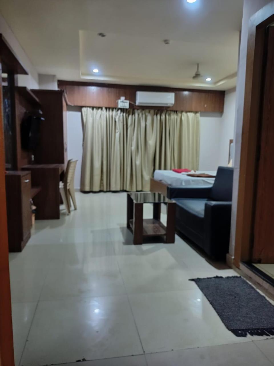 Mahathi Residency