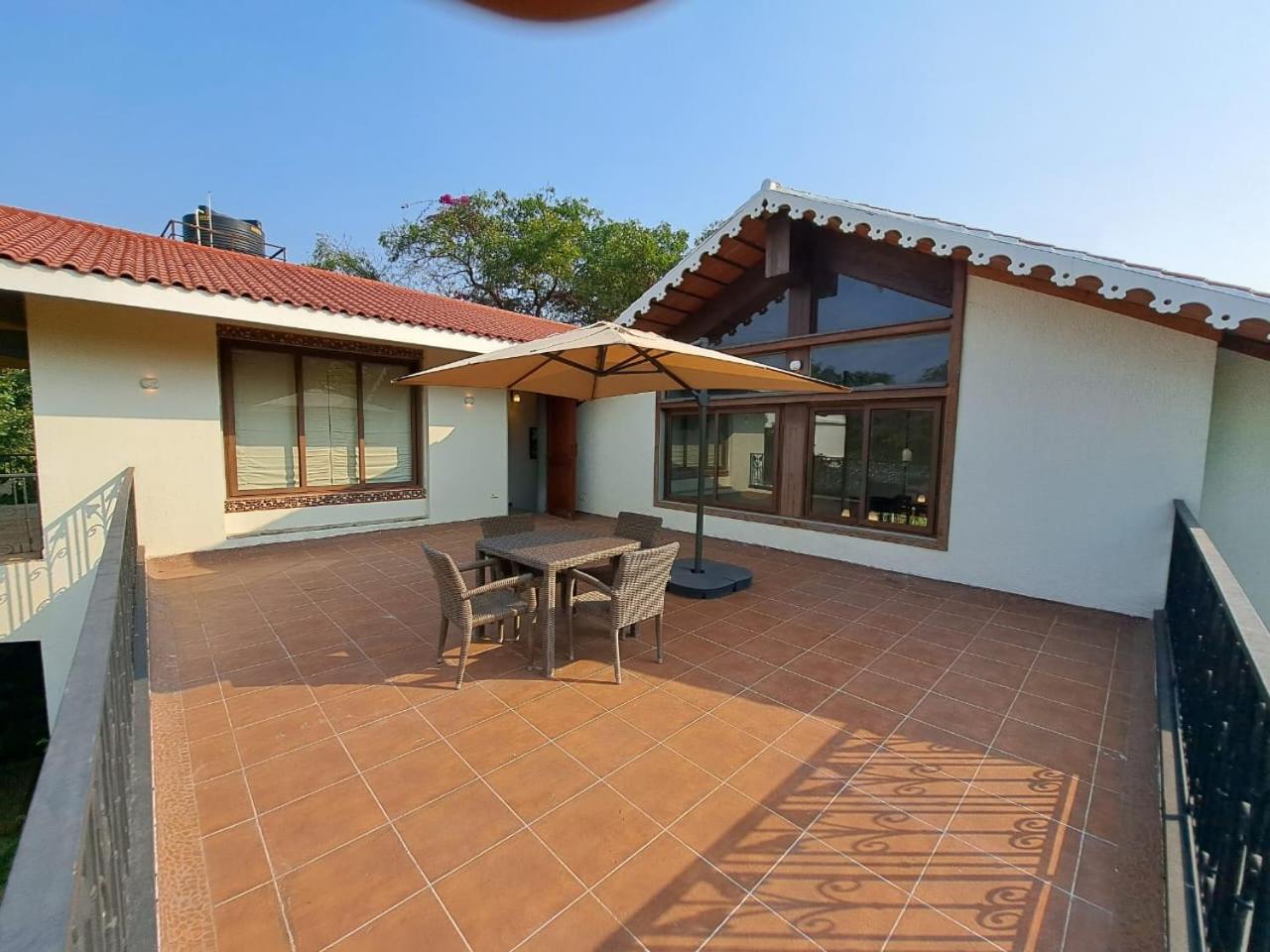 Casa Blanca 3bhk w/pool near Mandwa, Alibaug view 2