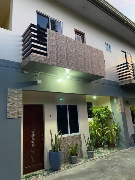 ESTILO APARTMENT 2-storey