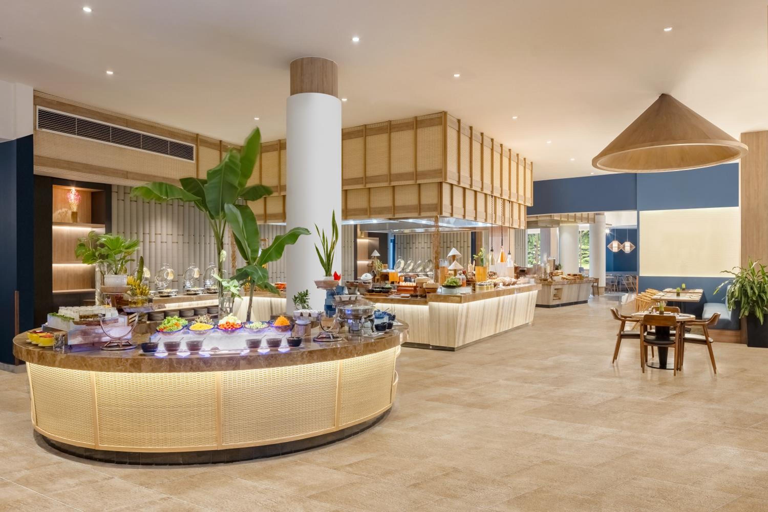 Meliá Danang Beach Resort