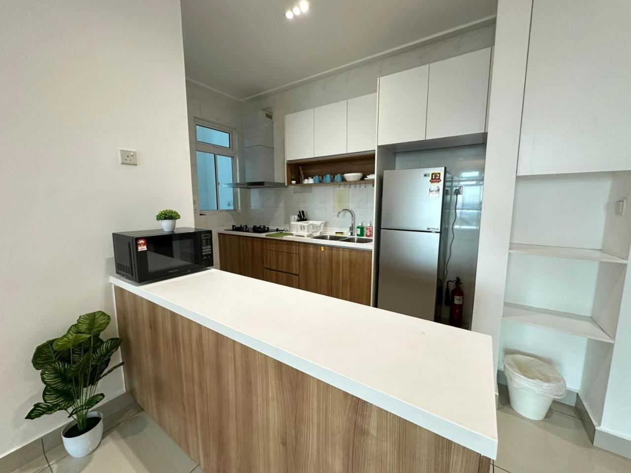 Twin Galaxy Muji Style 2 Bedroom with balcony High Floor Nice City View