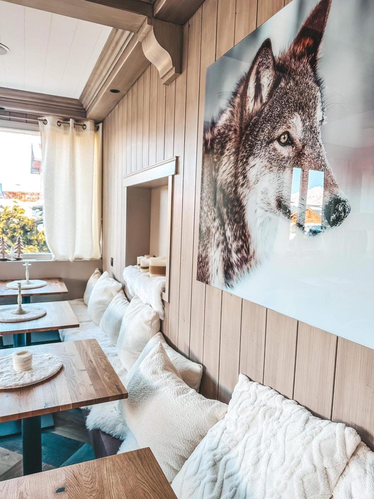 restaurant