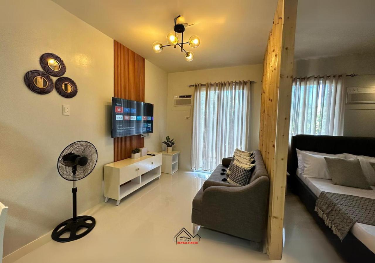 Cozy 1BR Condo with FREE Pool, Gym, Parking Near Princesa City Center - B1 6Luster view 2
