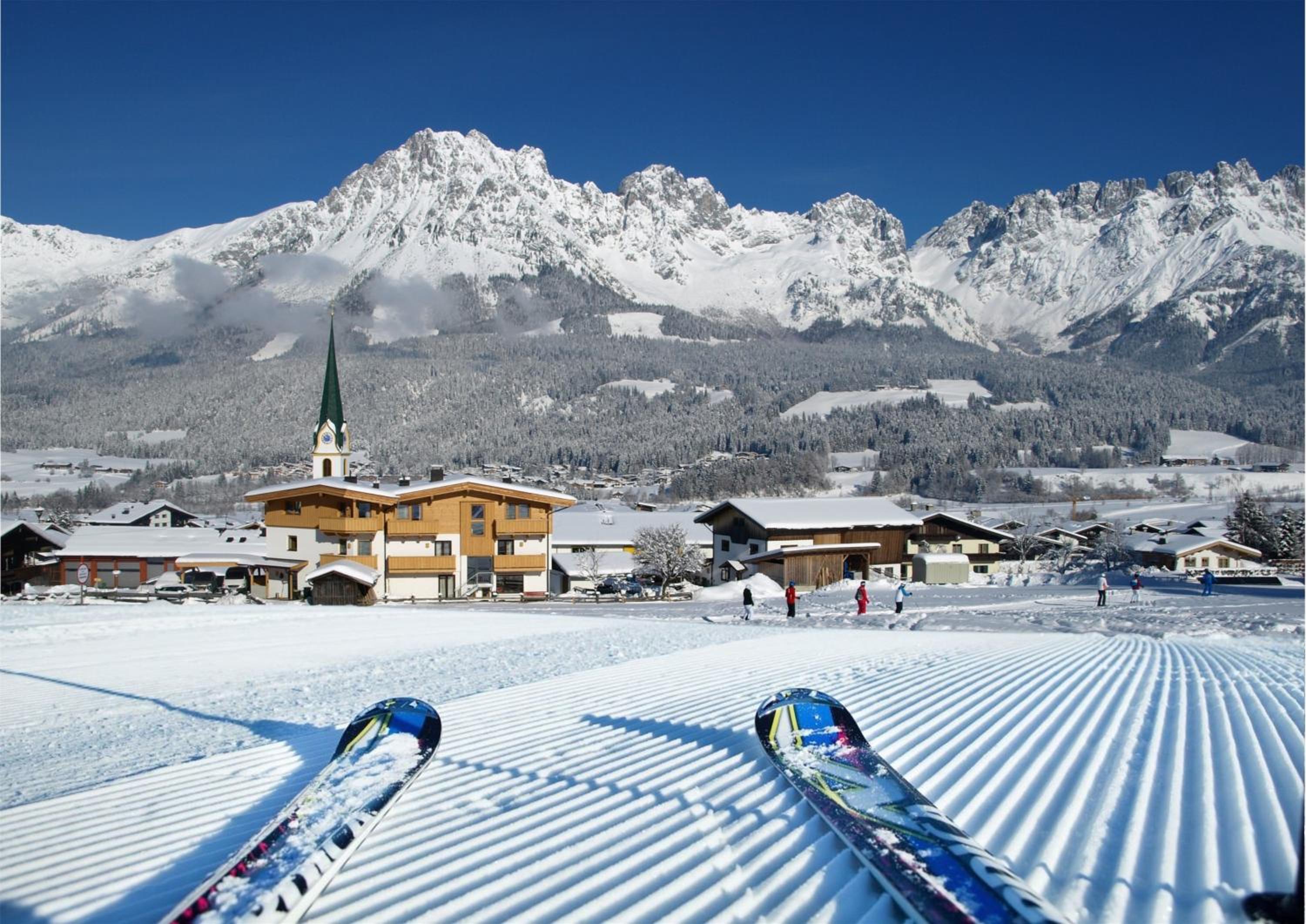 Alpen Chalet ELLMAU Zentrum view 2