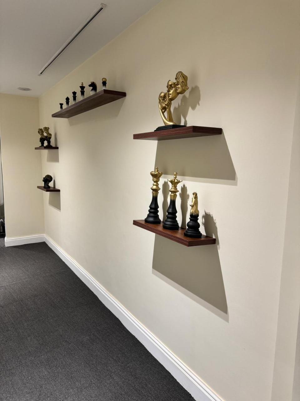 Marron studios 11