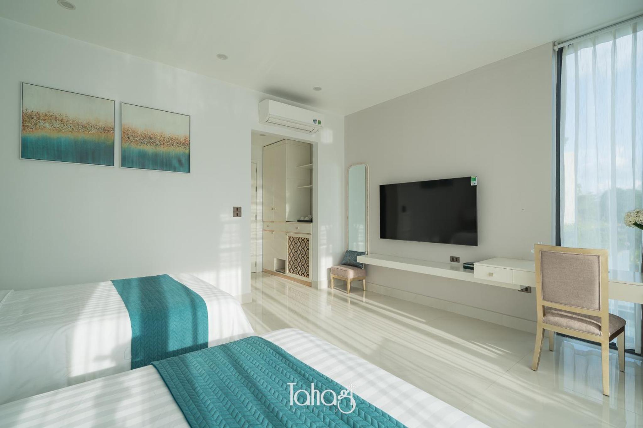 Tahagi Villa Tuan Chau Ha Long by HOFs view 5
