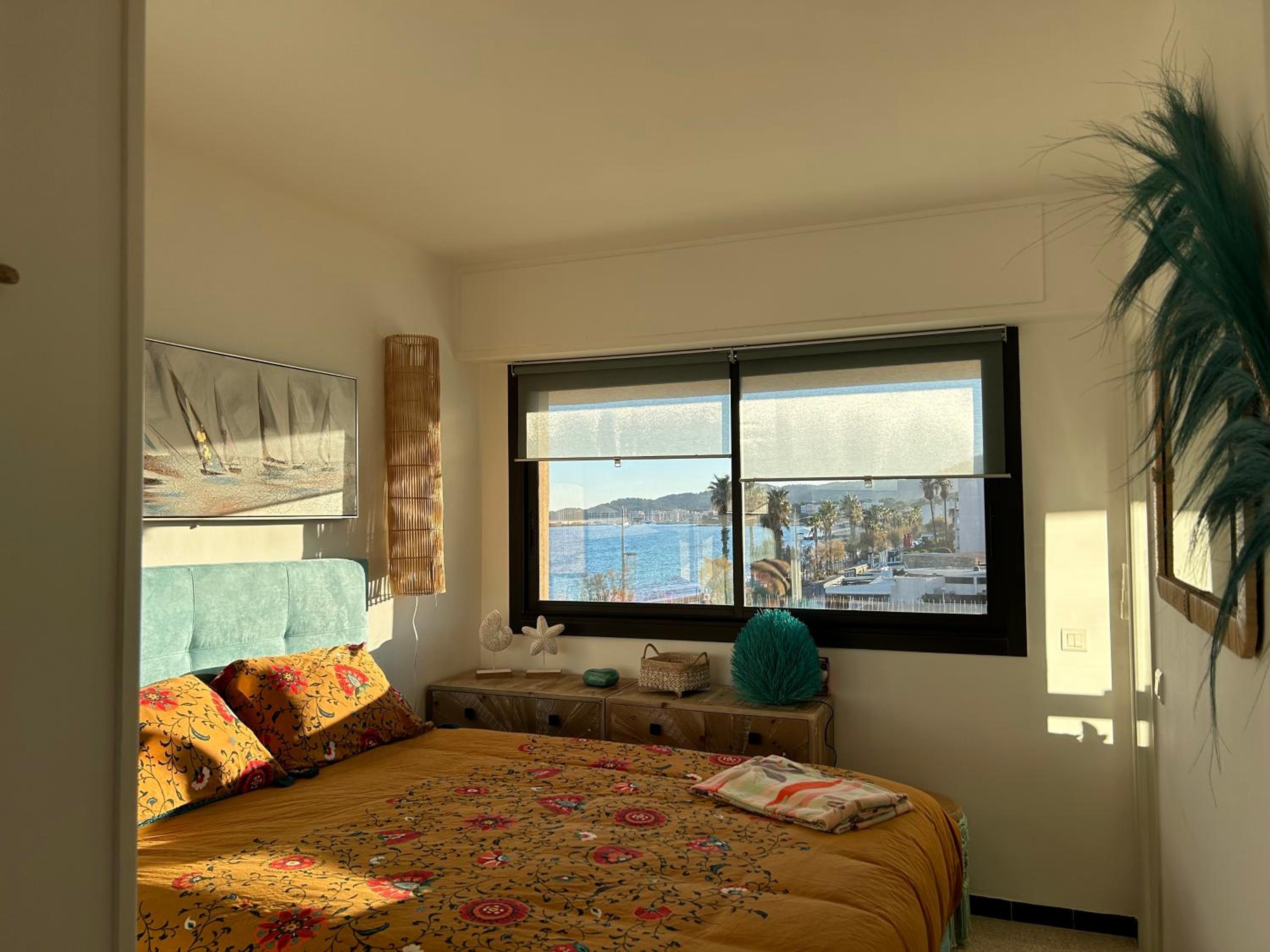 Premium Sea Front Apartment