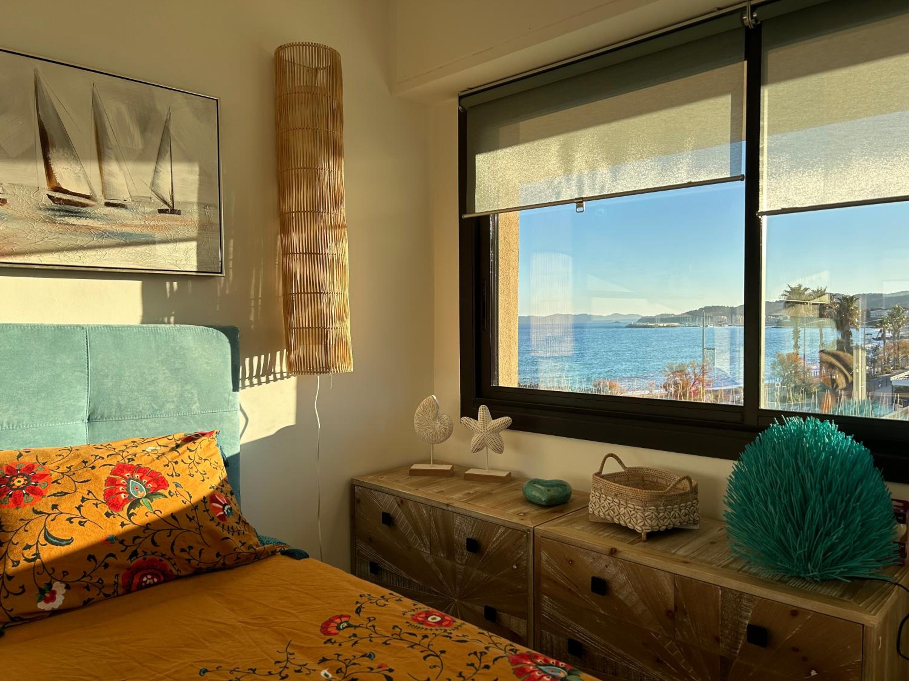 Premium Sea Front Apartment