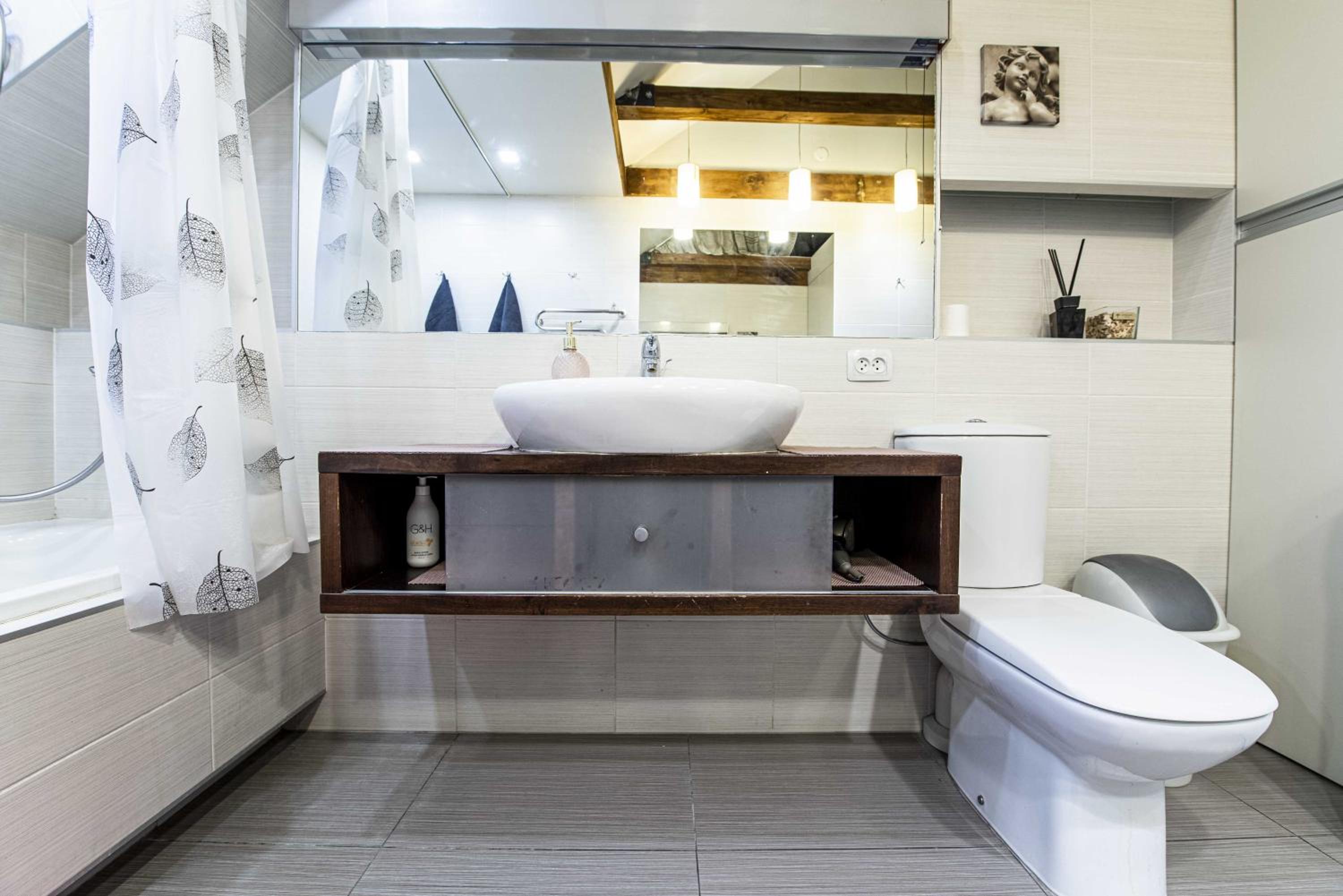 Apartment between Akropolis and Soboras