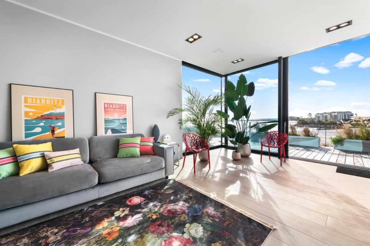 Spimoev - Neues Designapartment mit Panoramablick auf Ostsee und Strand