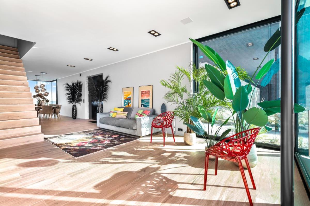 Spimoev - Neues Designapartment mit Panoramablick auf Ostsee und Strand