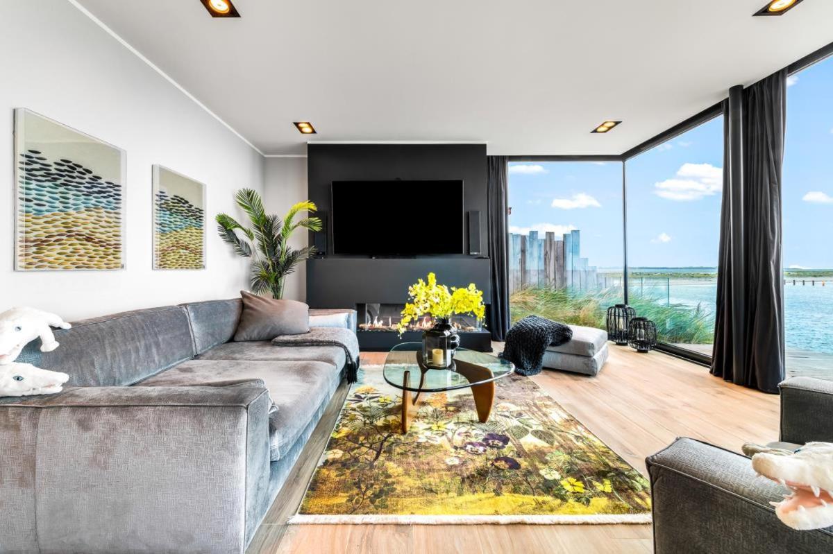 Spimoev - Neues Designapartment mit Panoramablick auf Ostsee und Strand