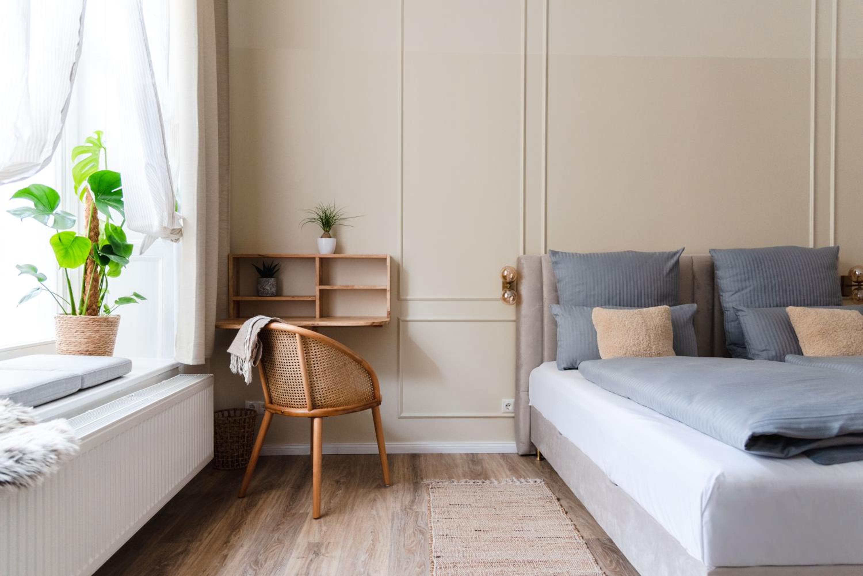 Exklusive Luxus-Unterkunft in Berlin Mitte: 2 Apartments, 130m², Designer-Möbel, Co2 neutrale Reinigung