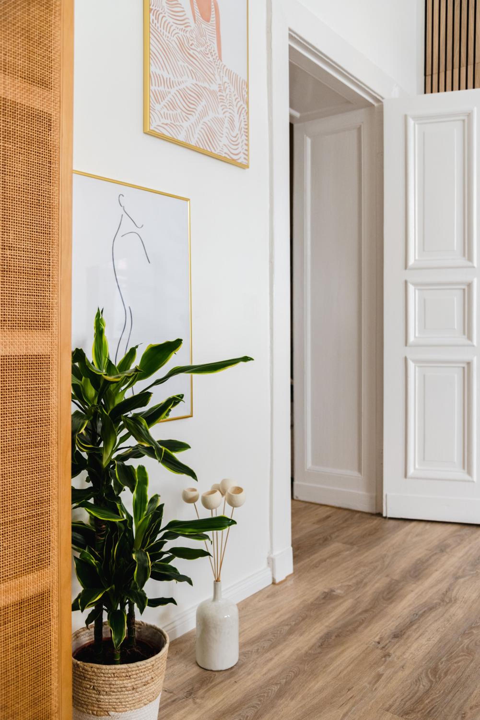 Exklusive Luxus-Unterkunft in Berlin Mitte: 2 Apartments, 130m², Designer-Möbel, Co2 neutrale Reinigung