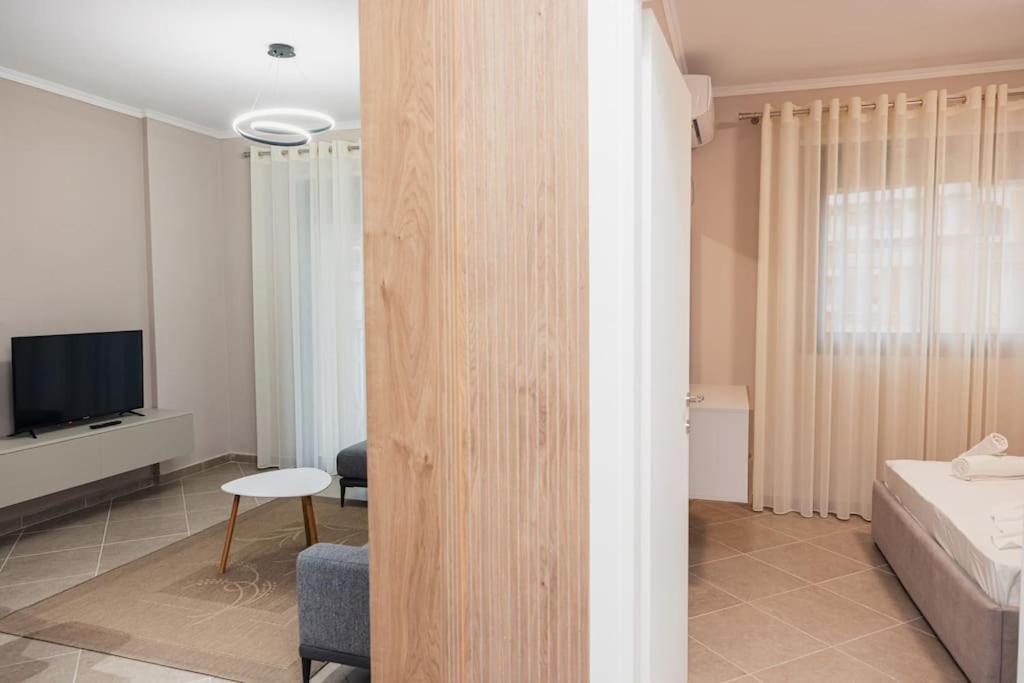 The Seaside Oasis Apartment by PikHost