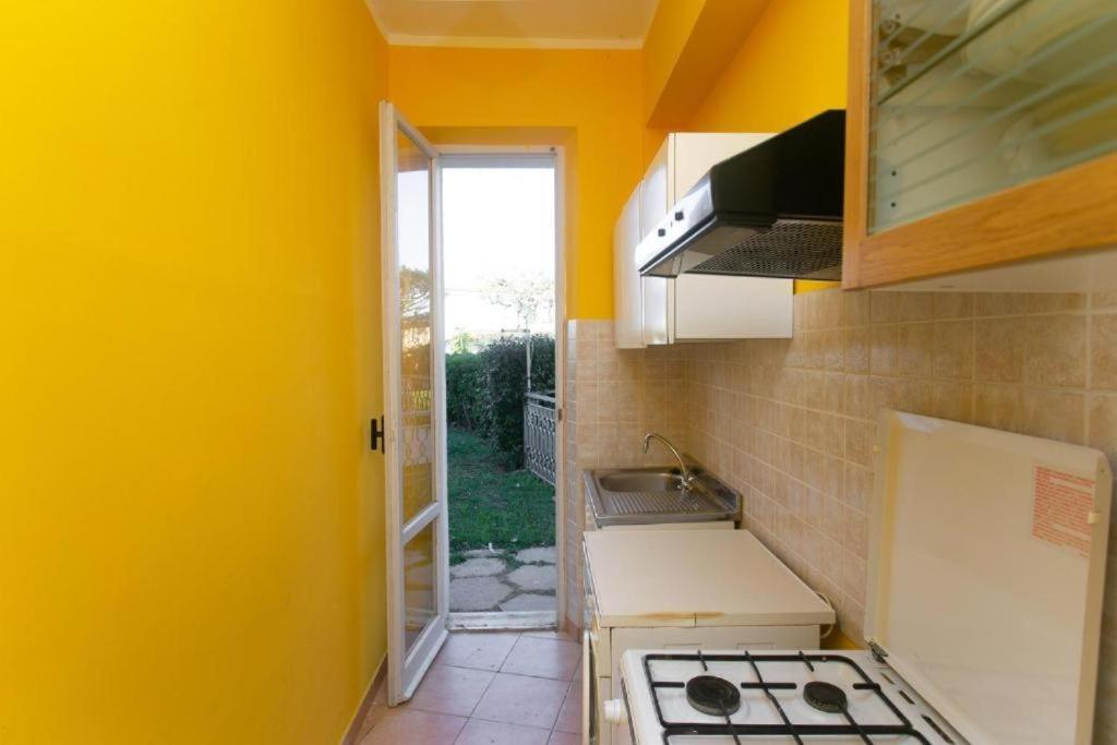 M088 - Marcelli, quadrilocale con giardino a 100mt dal mare view 2