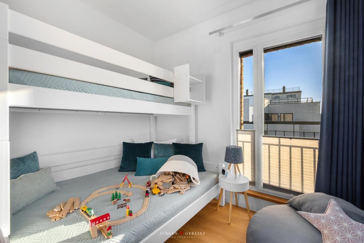 Villa King Erste Lage, Dachterrasse, Meerblick, Carport, Kamin, Sauna, Terrasse, Aussenrolllaeden