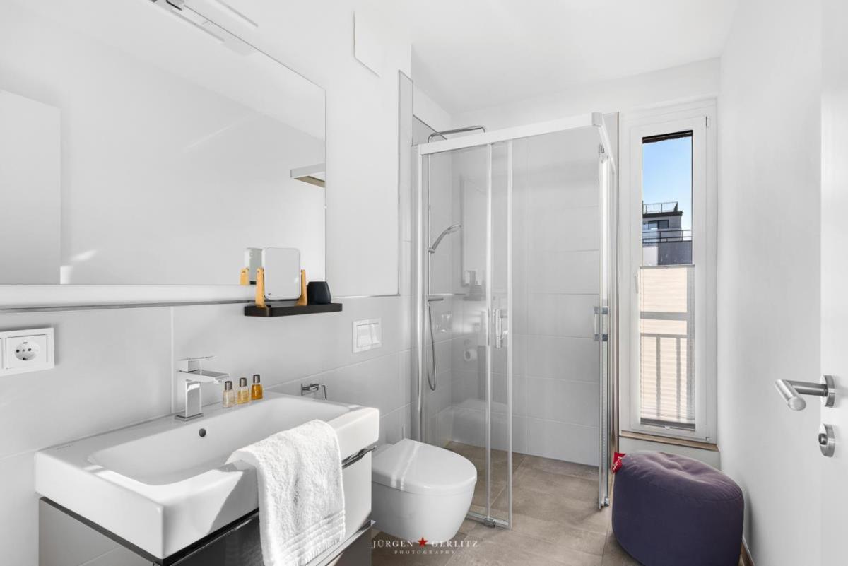 Villa King Erste Lage, Dachterrasse, Meerblick, Carport, Kamin, Sauna, Terrasse, Aussenrolllaeden
