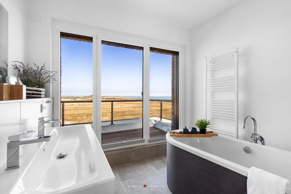 Villa King Erste Lage, Dachterrasse, Meerblick, Carport, Kamin, Sauna, Terrasse, Aussenrolllaeden