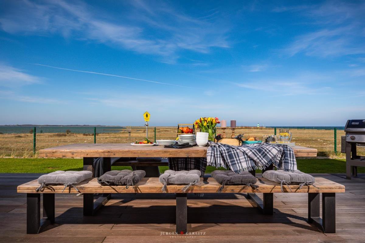 Villa King Erste Lage, Dachterrasse, Meerblick, Carport, Kamin, Sauna, Terrasse, Aussenrolllaeden