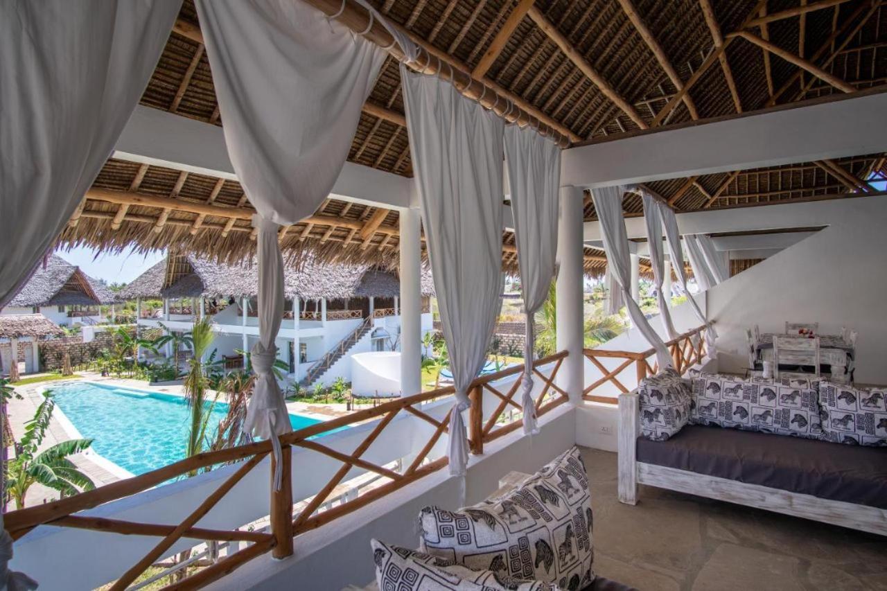 WEBER LUXURY APARTMENTS KENYA - Maisha Resort view 3