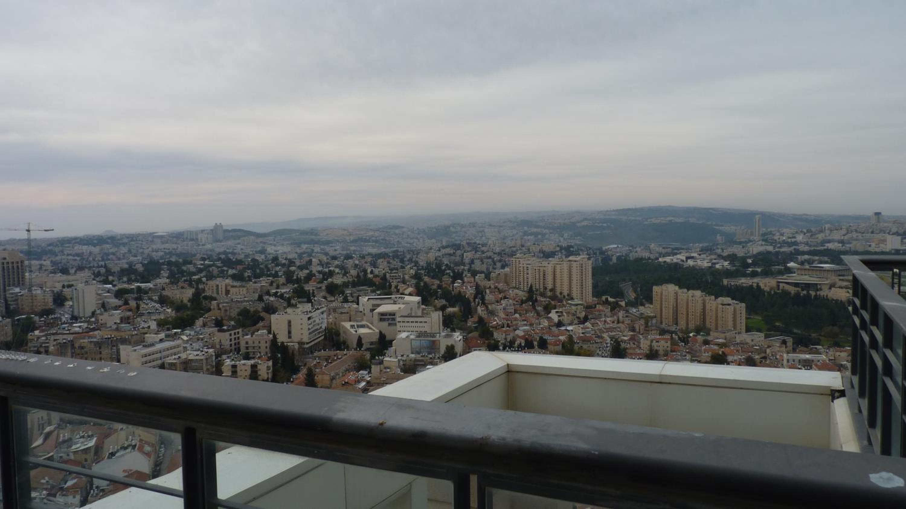 JTower Royal Suites - The Penthouse - Alefimmoed view 4