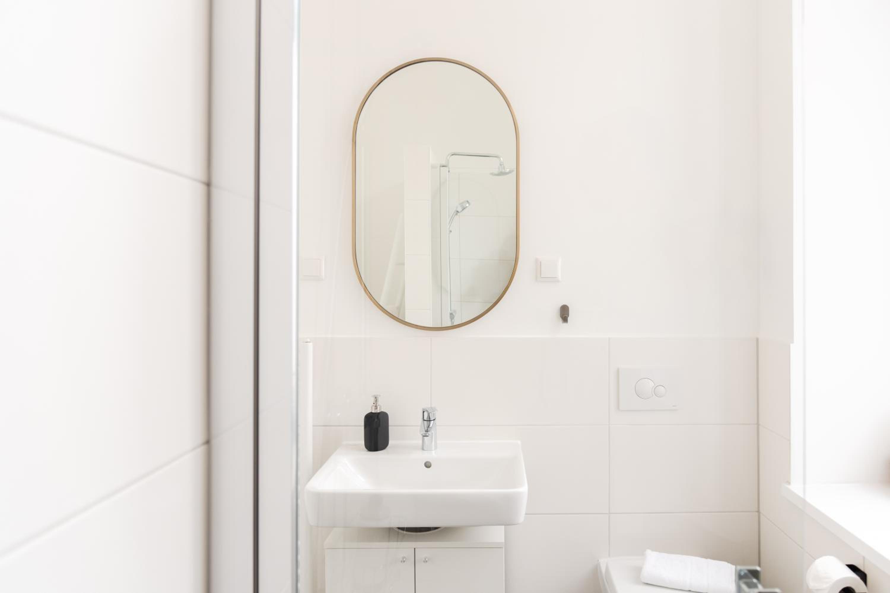 Exklusive Luxus-Unterkunft in Berlin Mitte: 2 Apartments, 130m², Designer-Möbel, Co2 neutrale Reinigung