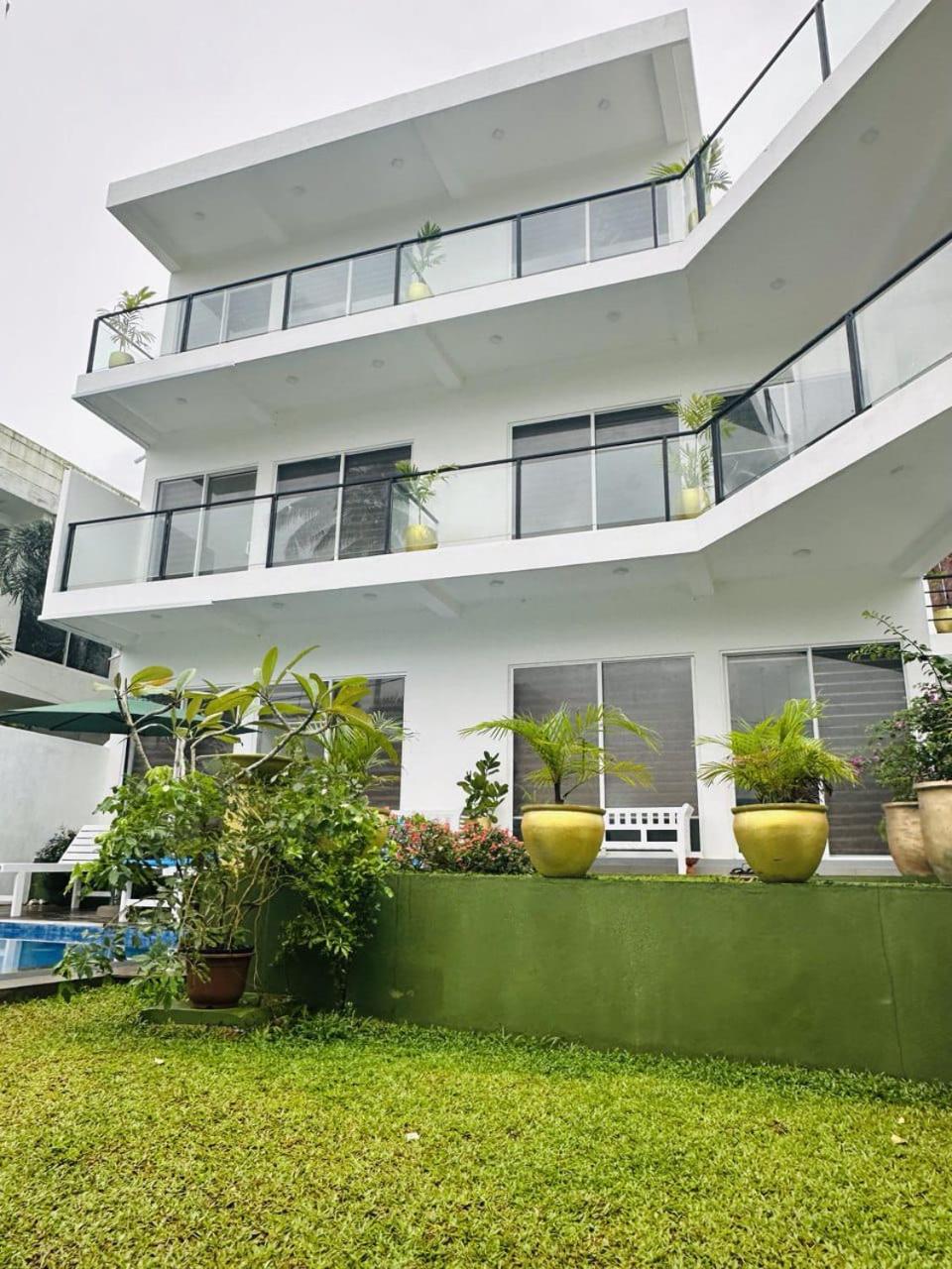 ORA Luxury Villas Hikkaduwa view 3