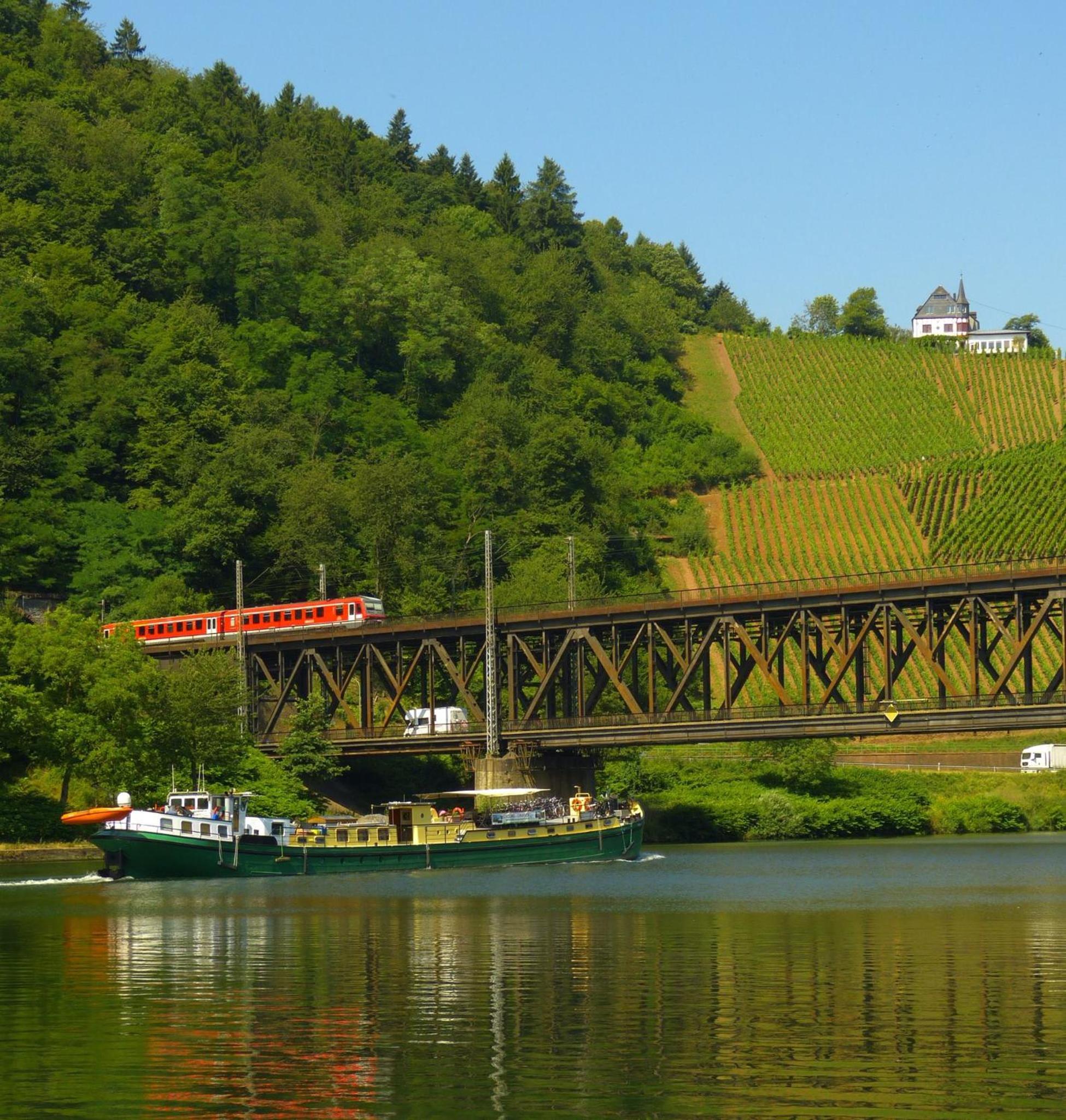 Moselperle- Urlaub im historischen Fachwerkhäuschen