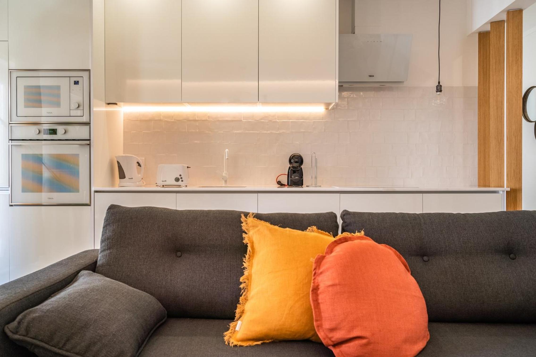 Akicity Campolide Amber view 5