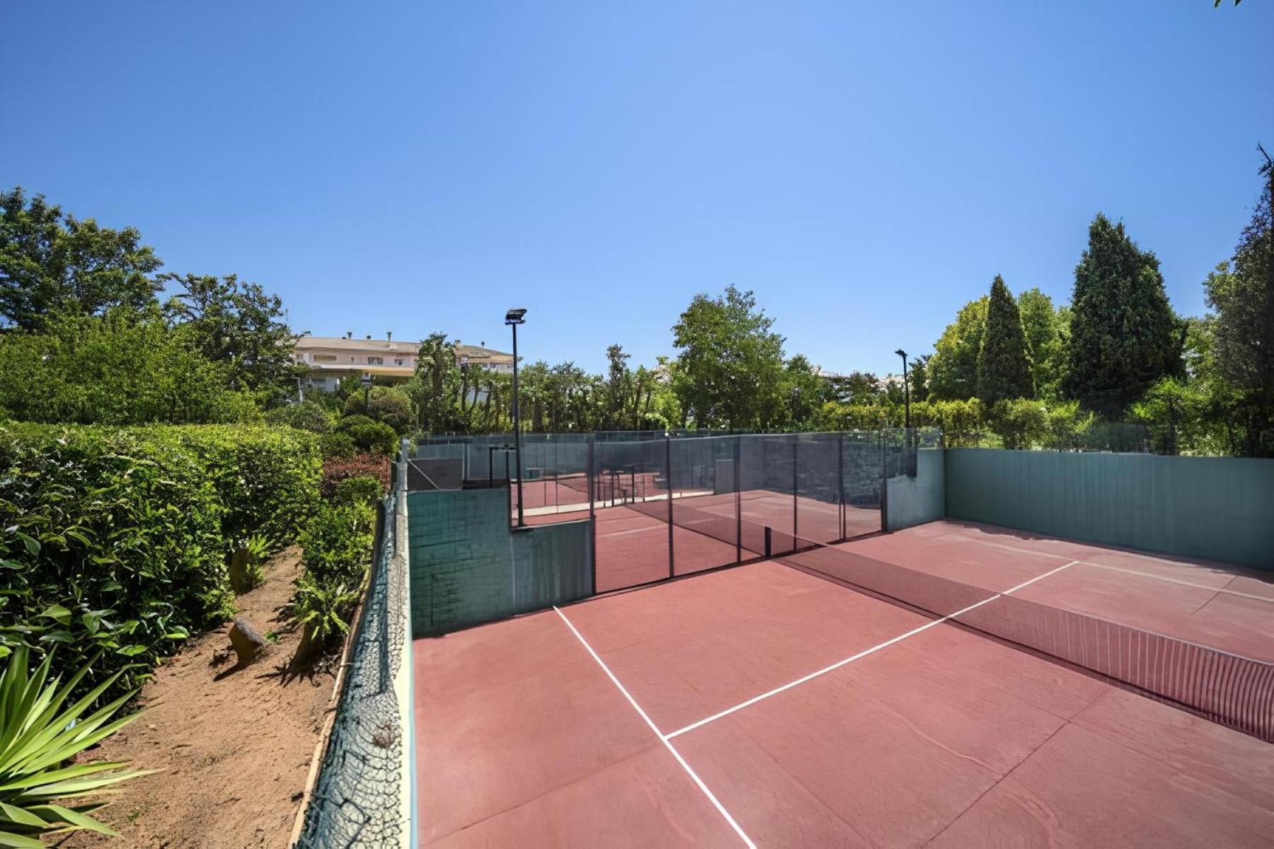 Charming Apartment with Terrace and Garden in Marbella