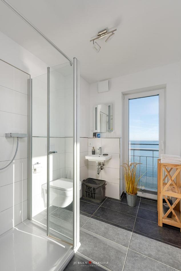 Ostseewind: Wasserblick, finnische Sauna, Whirlwanne, Kamin, 2 Parkplaetze