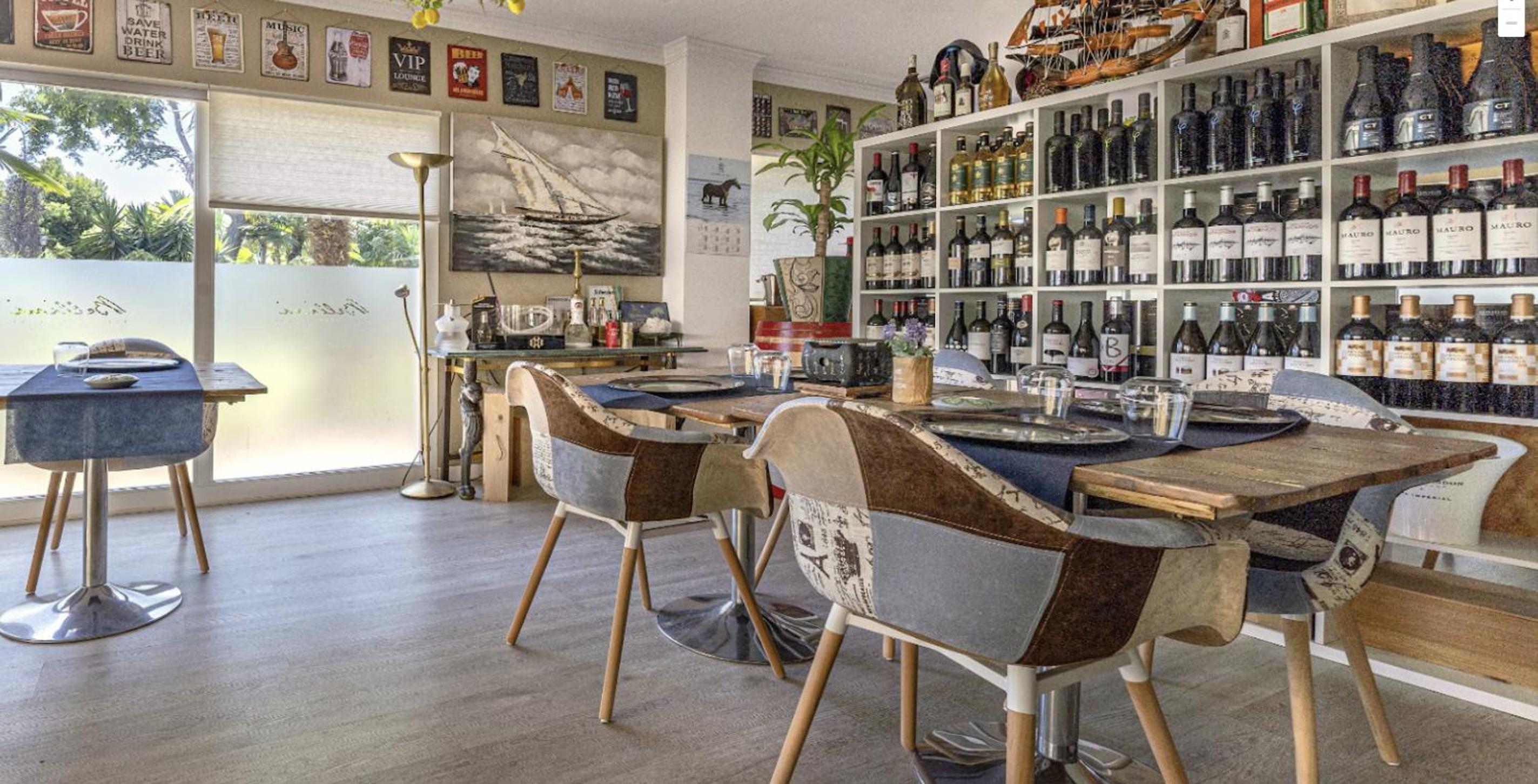 Charming Apartment with Terrace and Garden in Marbella