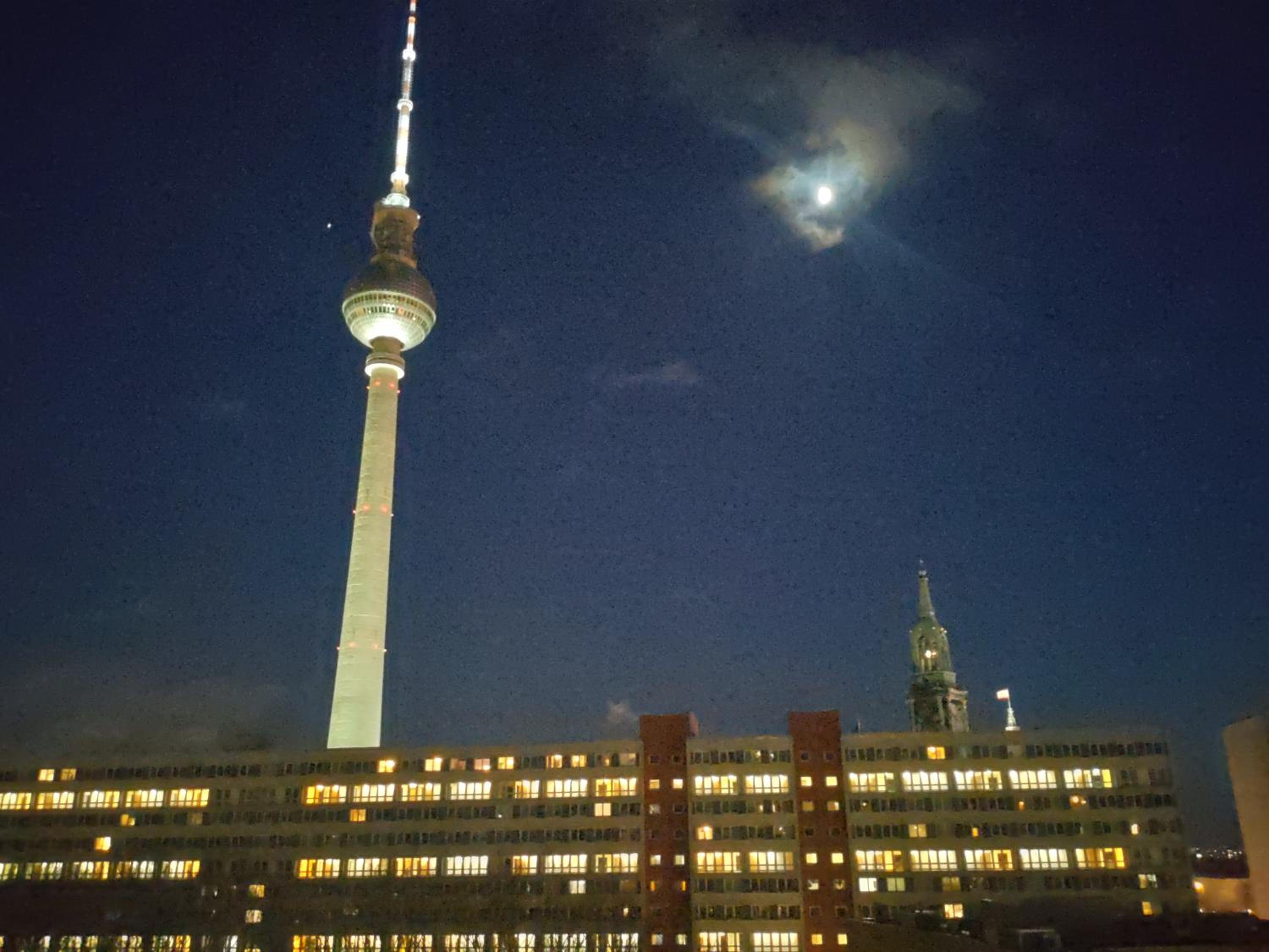 Mitte von Mitte - Blick auf den Turm