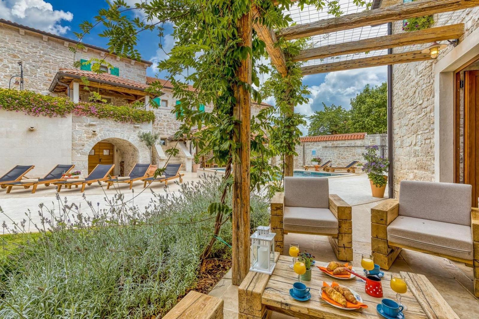 Rustic villa Kata with outdoor pool in Sveti Lovrec