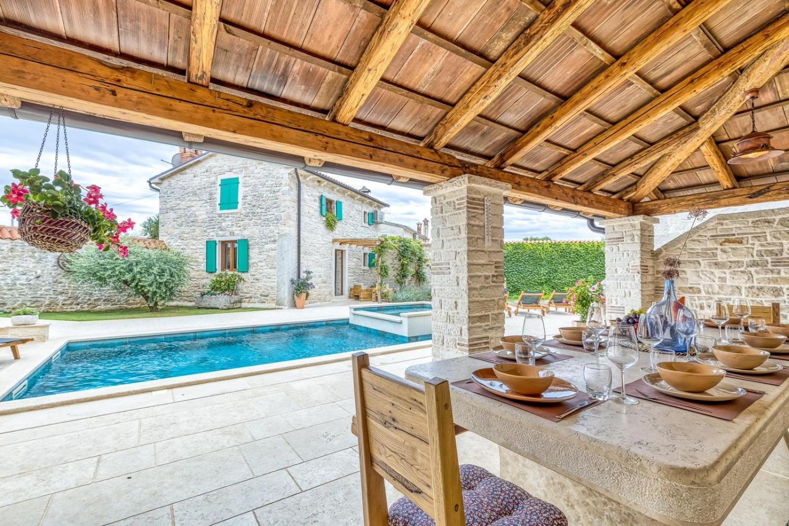 Rustic villa Kata with outdoor pool in Sveti Lovrec
