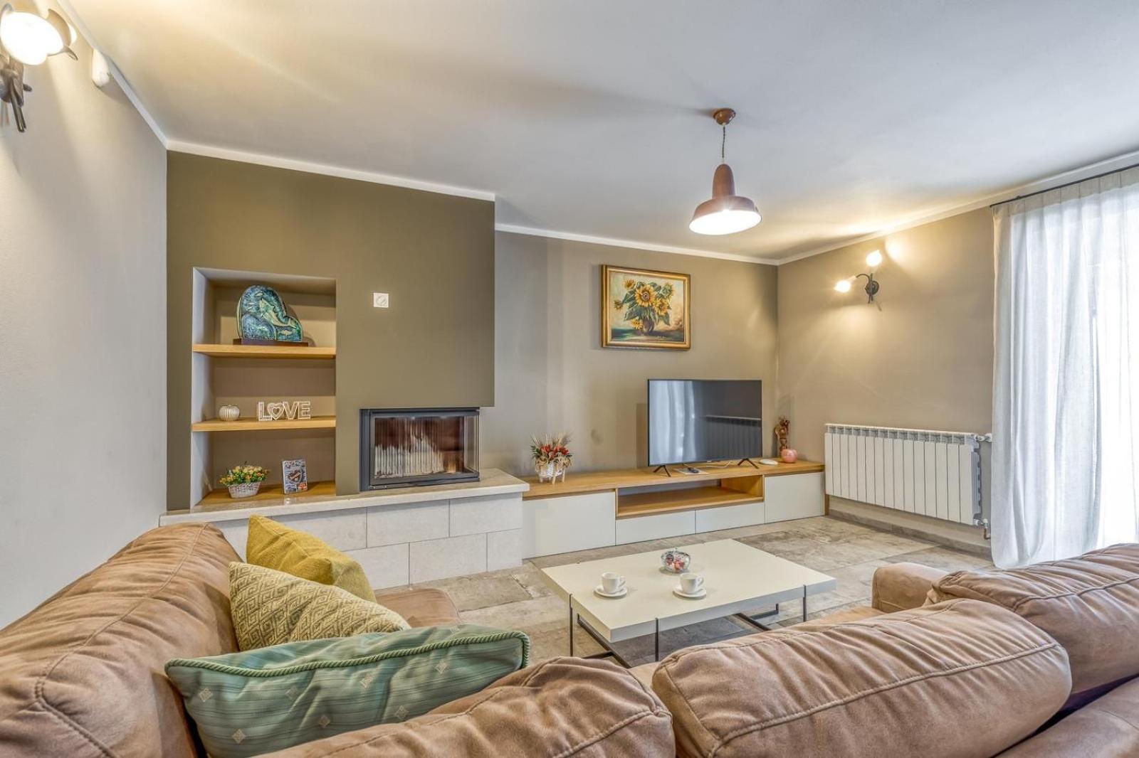 Rustic villa Kata with outdoor pool in Sveti Lovrec
