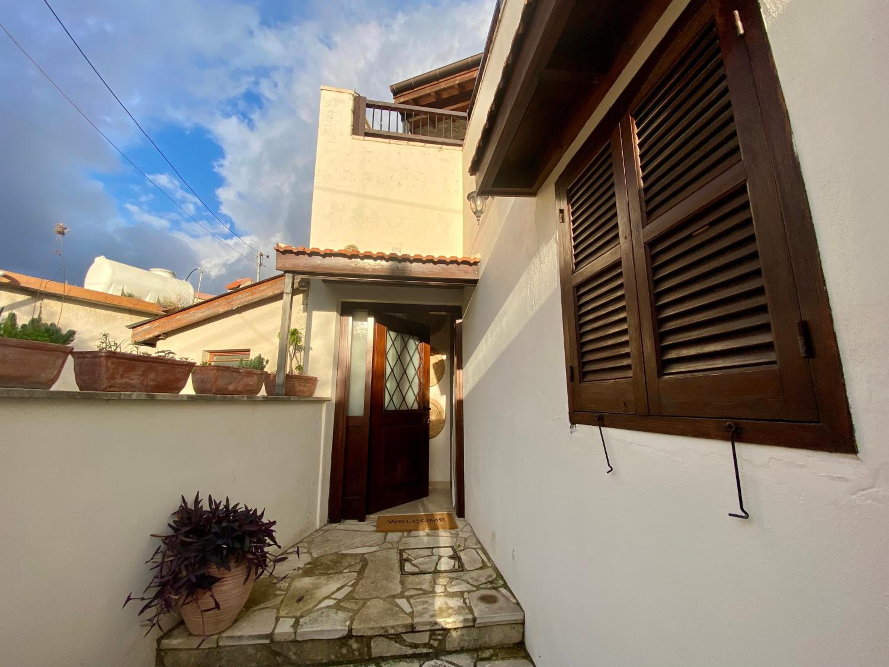 Juliet Suite by TrulyCyprus